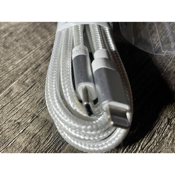 USB-2.0 Type C to Lightning Cable 6' white fabric for iPhone Apple iPad laptop - Picture 3 of 7